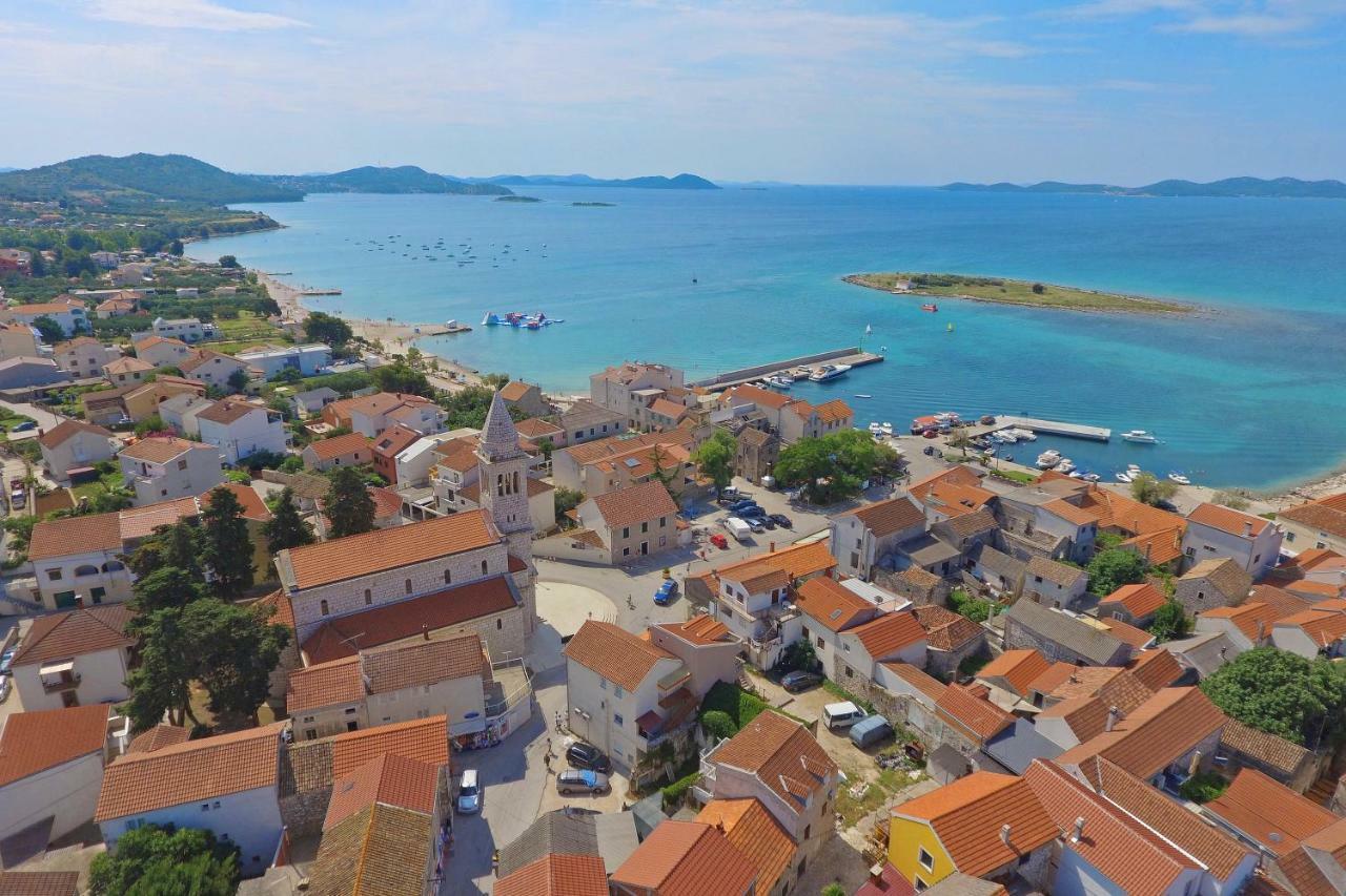 Lavender Mobile Houses Pakostane Bagian luar foto